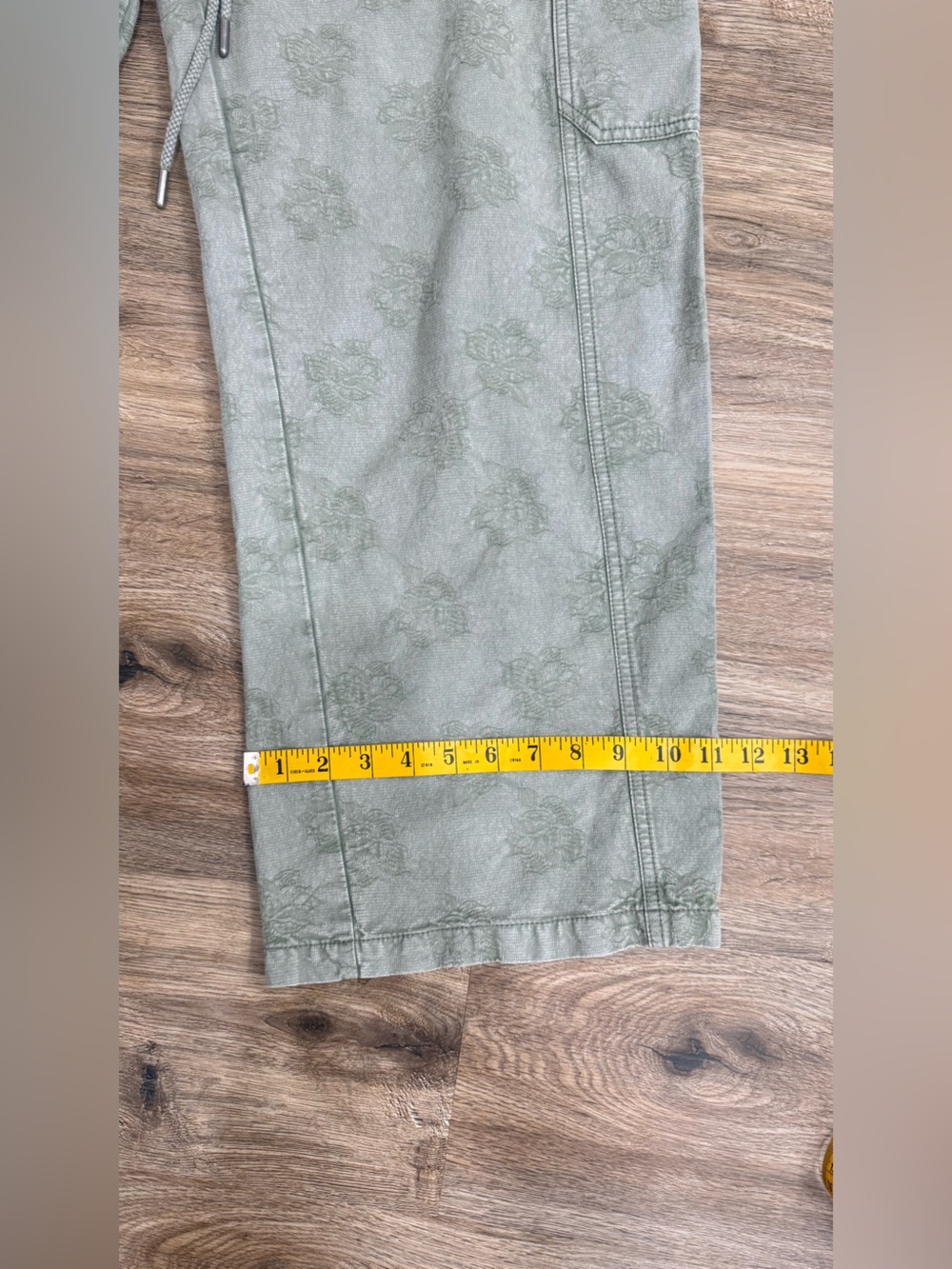Pilcro Izzie Relaxed Full-Length Cargo Barrel Pants Size S NWOT - Picture 12 of 13
